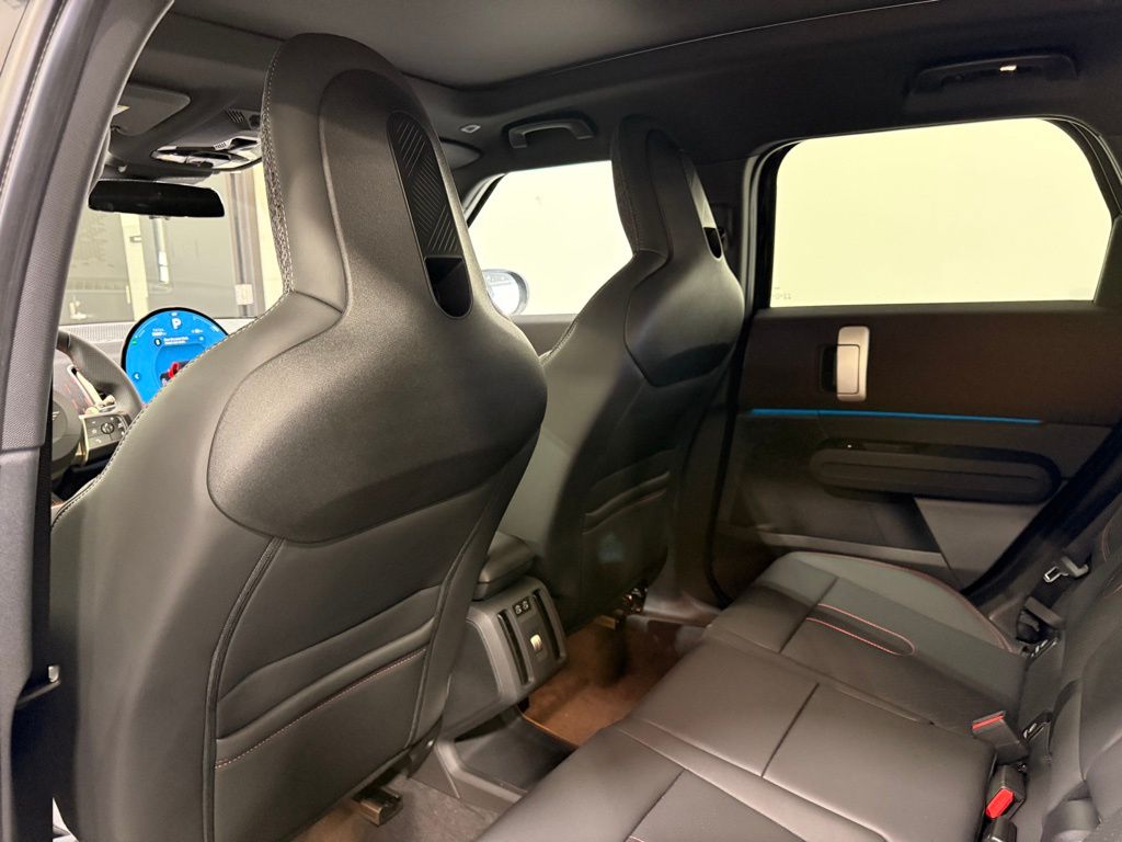 Thumbnail: 2027 MINI Cooper Countryman - 20