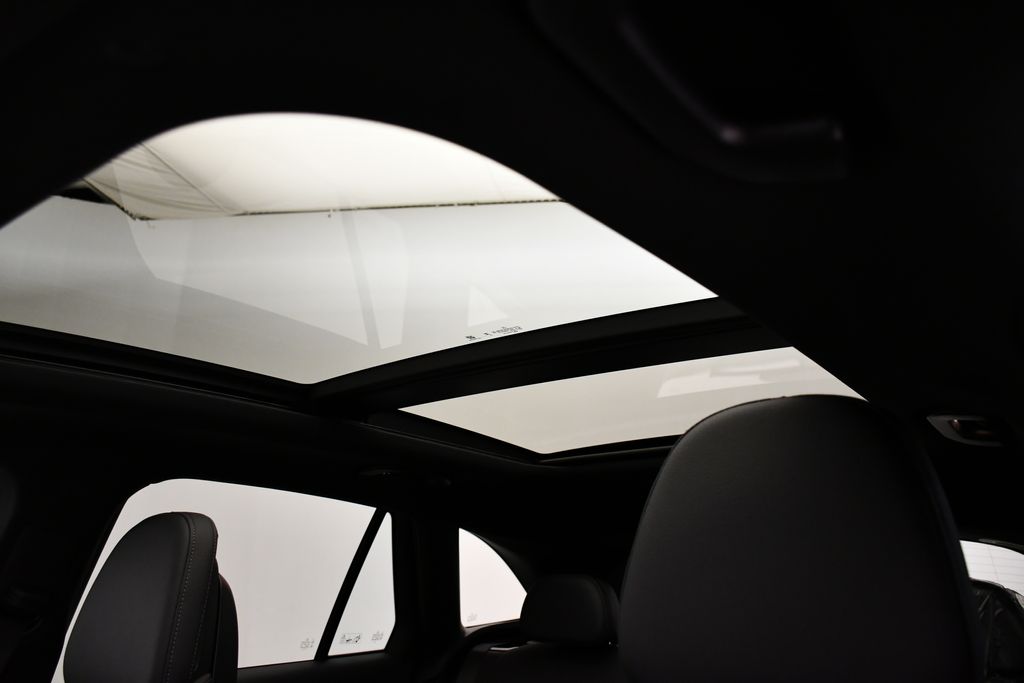 Thumbnail: 2026 Mercedes-Benz GLC - 17