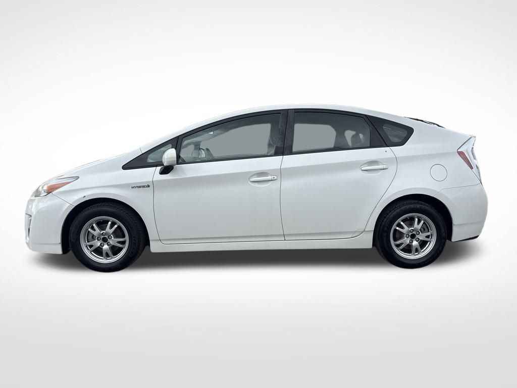 2010 Super White Toyota Prius II FWD Hatchback