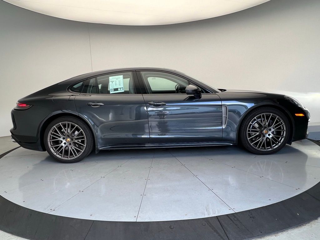 Thumbnail: 2023 Porsche Panamera - 20
