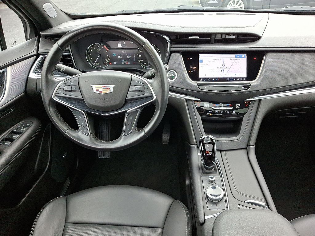 Thumbnail: 2023 Cadillac XT5 - 12