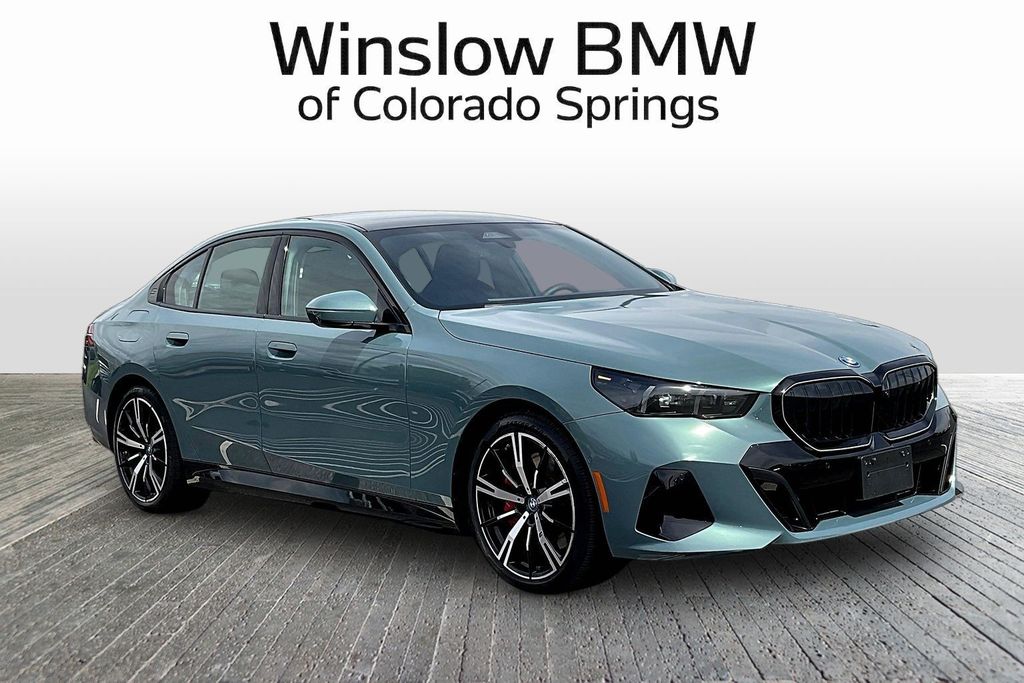 2025 BMW 5 Series 550e xDrive