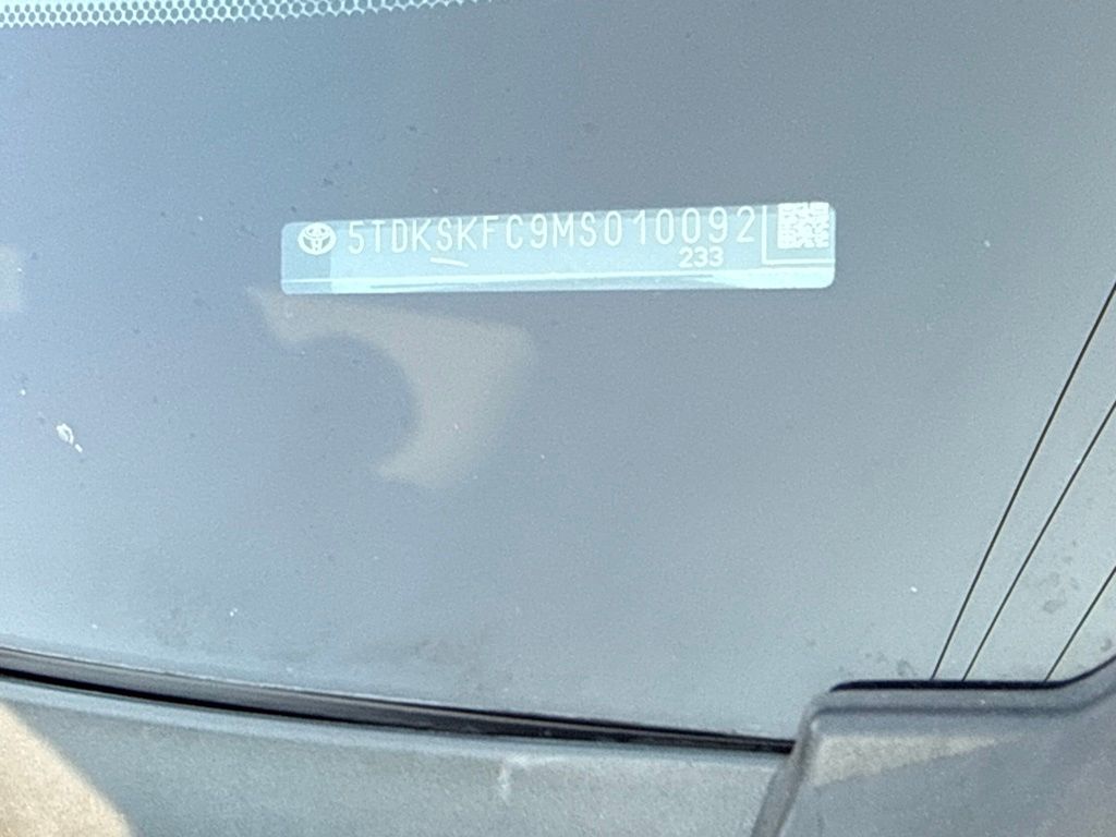 2021 Toyota Sienna — photo 10