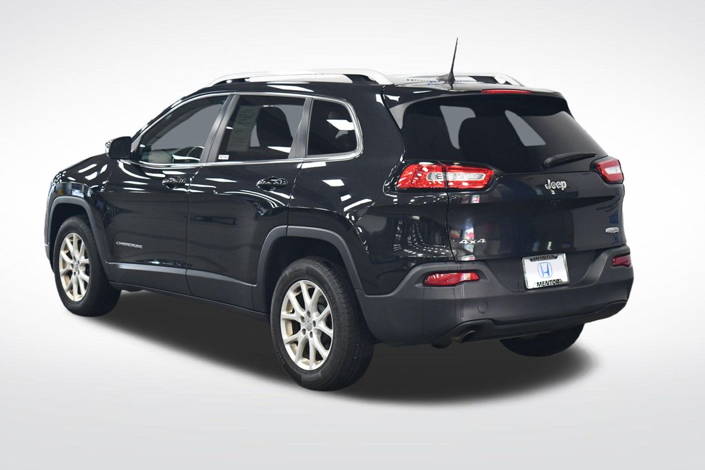 Thumbnail: 2016 Jeep Cherokee - 3