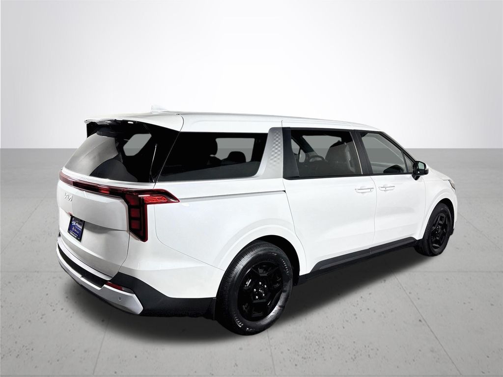 2027 Kia Carnival LXS