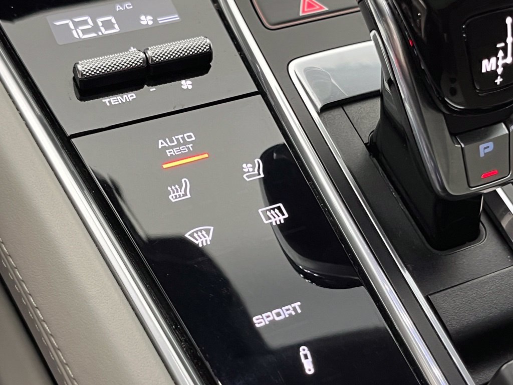 Thumbnail: 2020 Porsche Panamera - 18