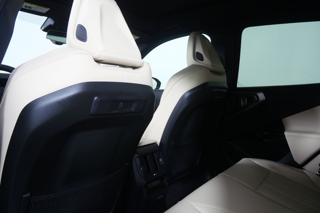 Thumbnail: 2026 BMW X3 - 15