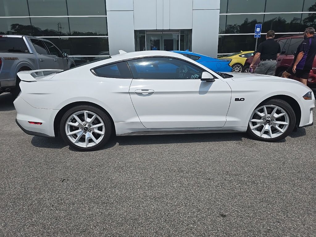 2022 Ford Mustang GT Premium Fastback