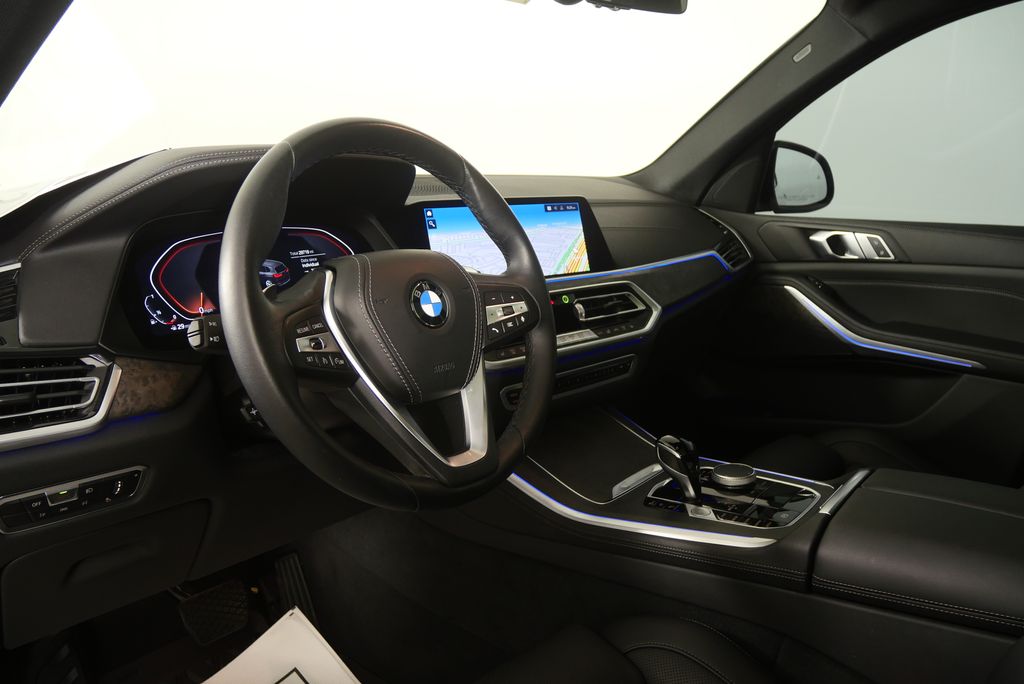 Thumbnail: 2023 BMW X5 - 12