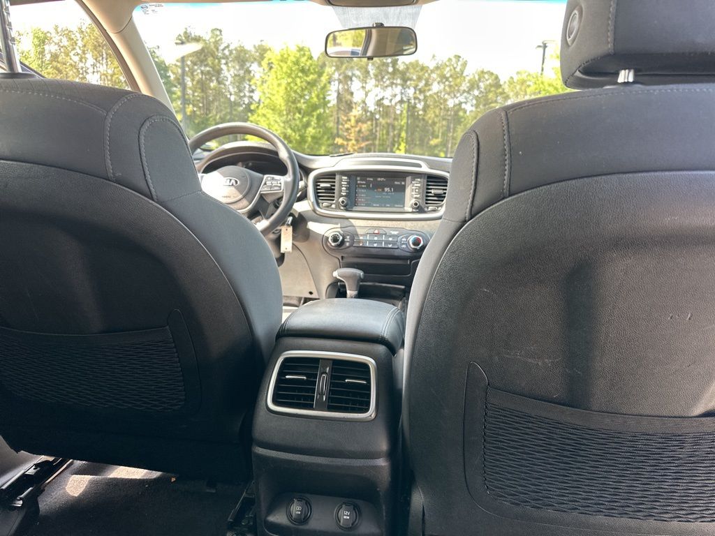 2020 Everlasting Silver Kia Sorento LX AWD SUV