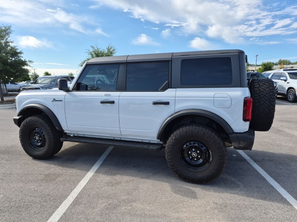 Used Car 2022 Ford Bronco  Black Diamond For Sale Under $35,000 In Austin, Texas