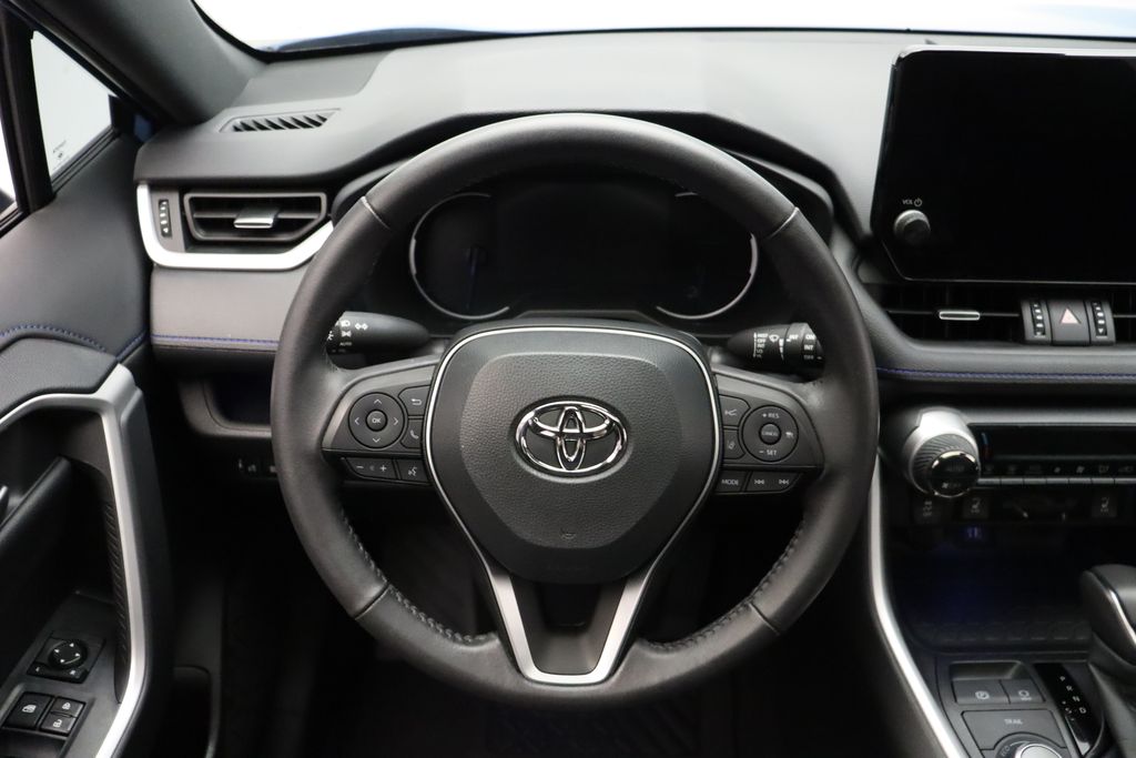 Thumbnail: 2023 Toyota RAV4 - 23