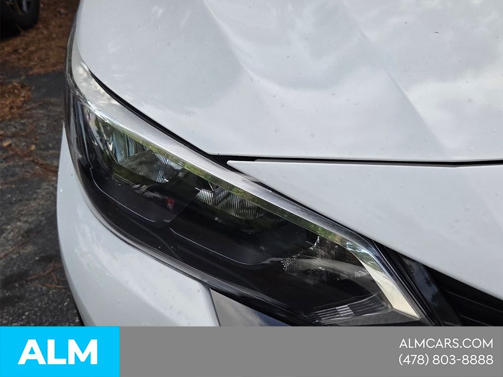 Used 2024 White Nissan SV image 28