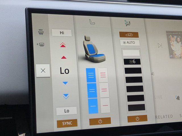 Used 2024 Red Land Rover Dynamic SE image 21