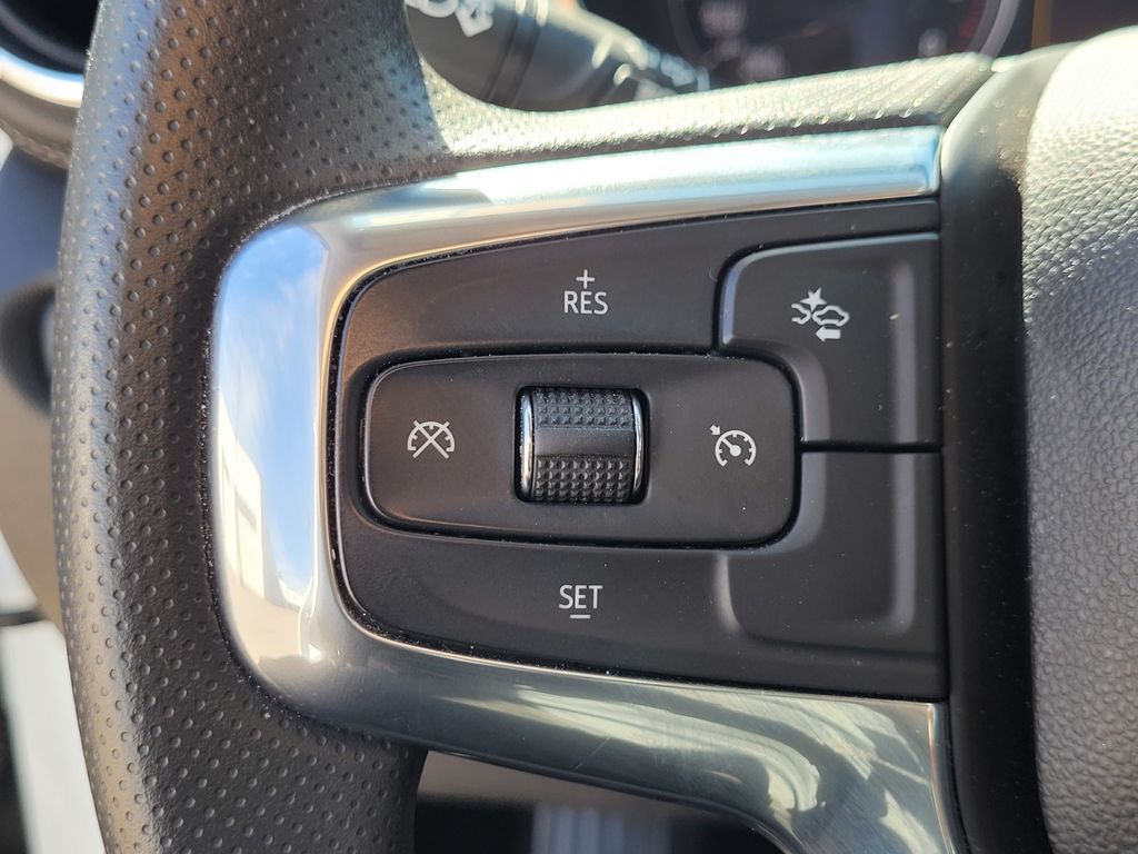 Used 2023 White Chevrolet LT image 26