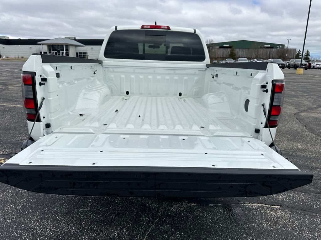 2025 Nissan Frontier S photo