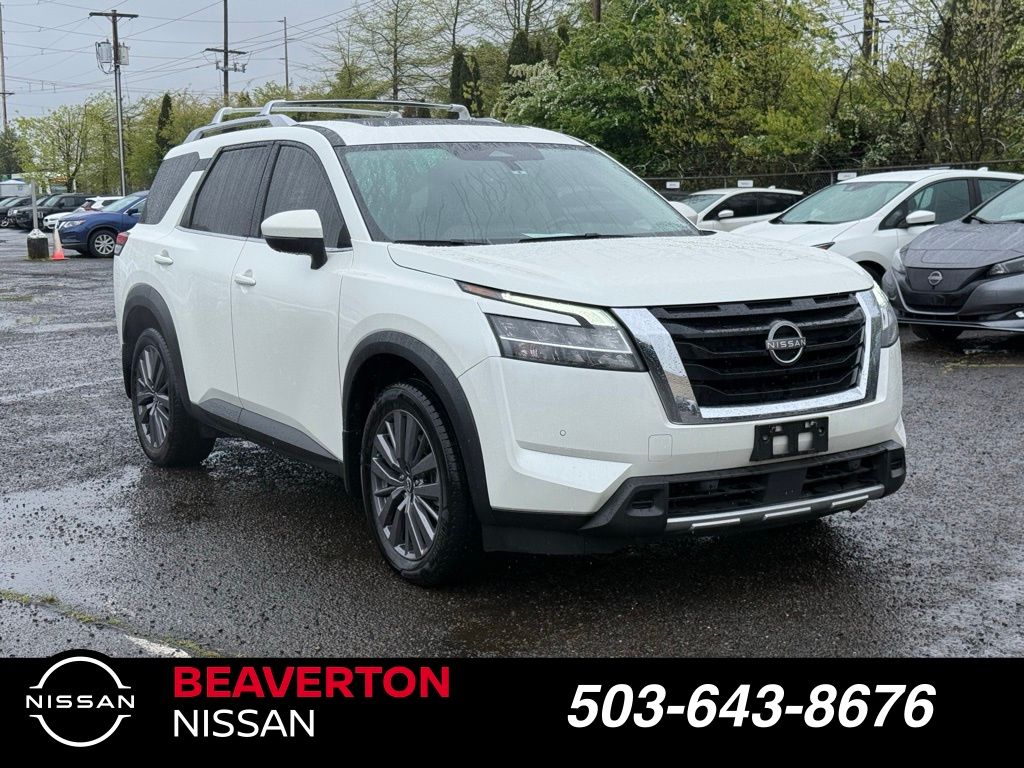 Pearl White Tricoat 2023 Nissan Pathfinder SL 4WD SUV / Crossover All-Wheel Drive 9-Speed Automatic
