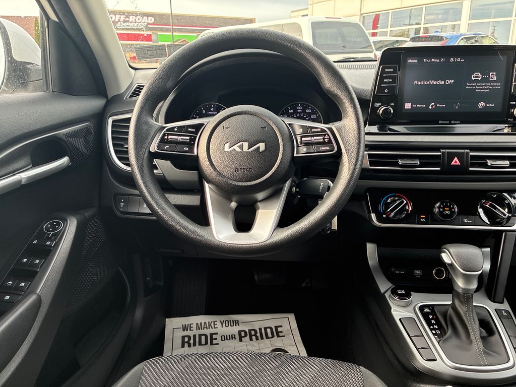 2023 Kia Seltos LX White at South Hills Kia