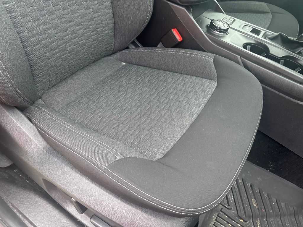 Used 2024 Gray Metallic Ford XLT image 27
