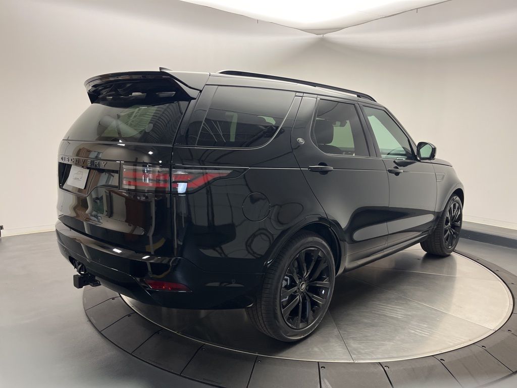 Thumbnail: 2026 Land Rover Discovery - 5