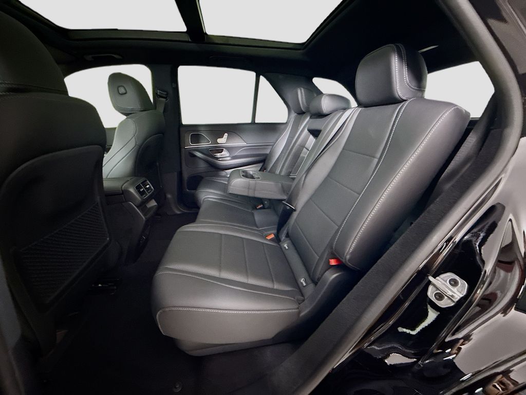 Thumbnail: 2026 Mercedes-Benz GLE - 22