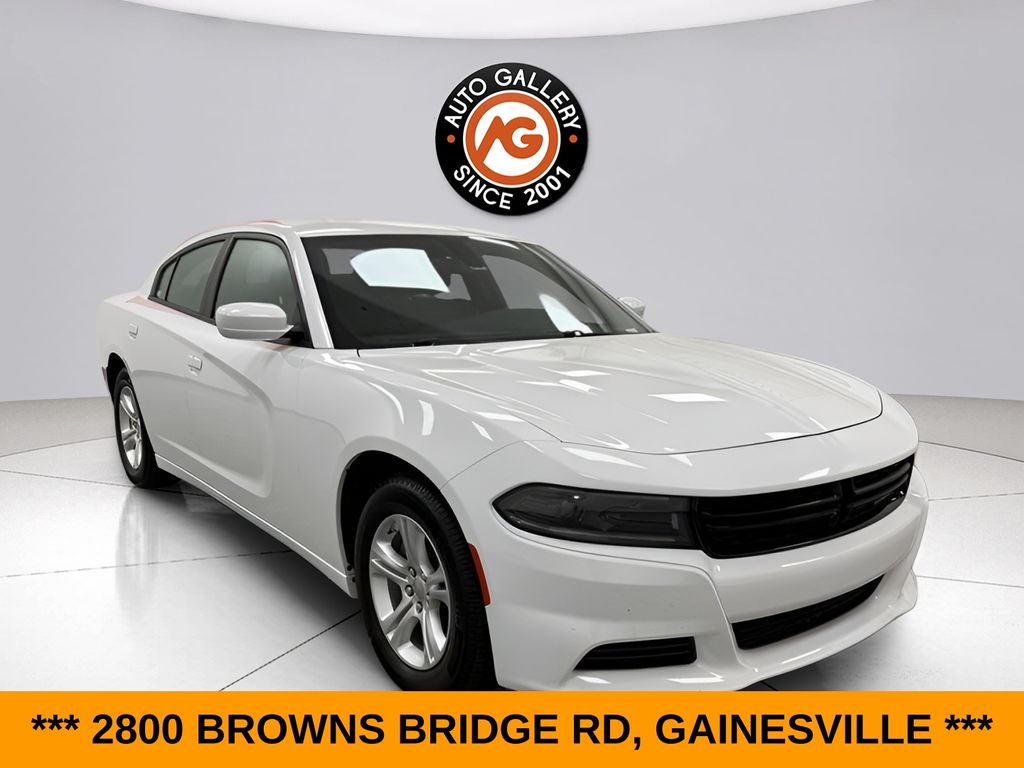 White Knuckle Clearcoat 2022 Dodge Charger SXT RWD Sedan Rear-Wheel Drive 8-Speed Automatic