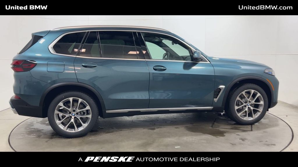 Thumbnail: 2026 BMW X5 - 9