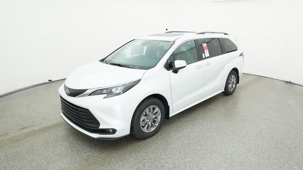 Thumbnail: 2025 Toyota Sienna - 1
