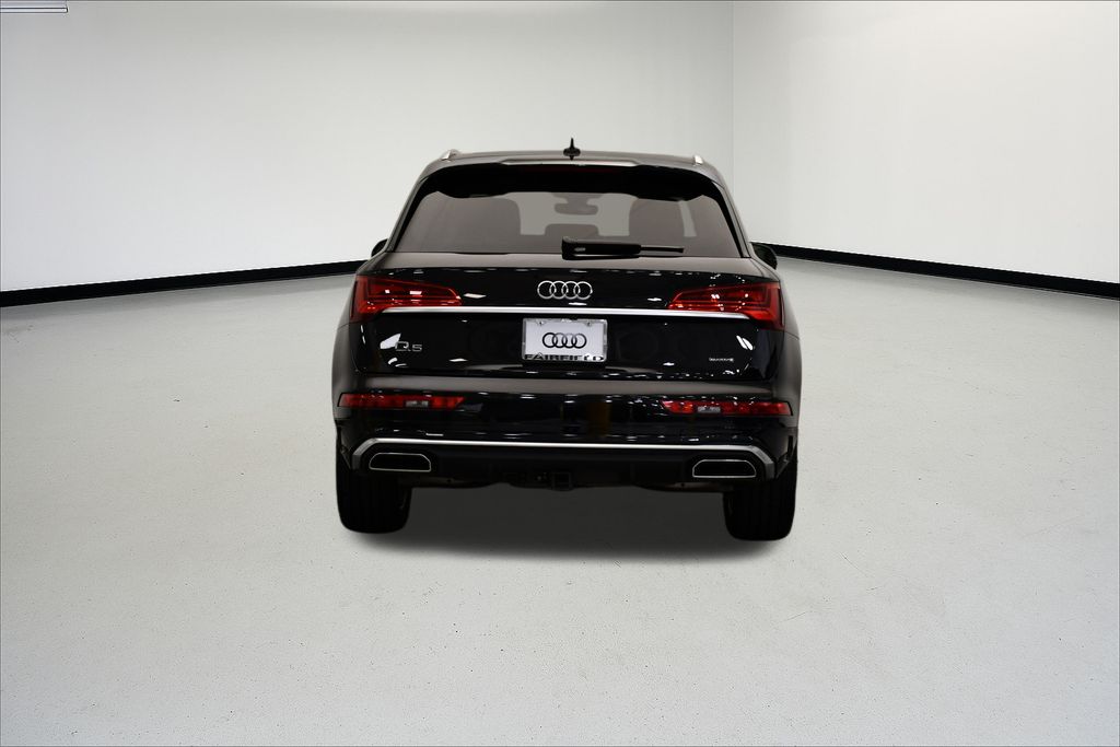 Thumbnail: 2023 Audi Q5 - 4