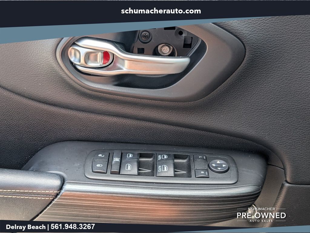 used 2015 Jeep Cherokee car, priced at $12,598