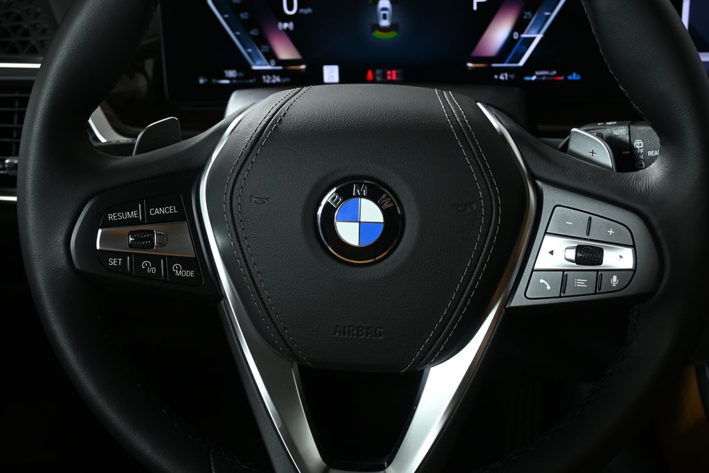 Thumbnail: 2026 BMW X5 - 19