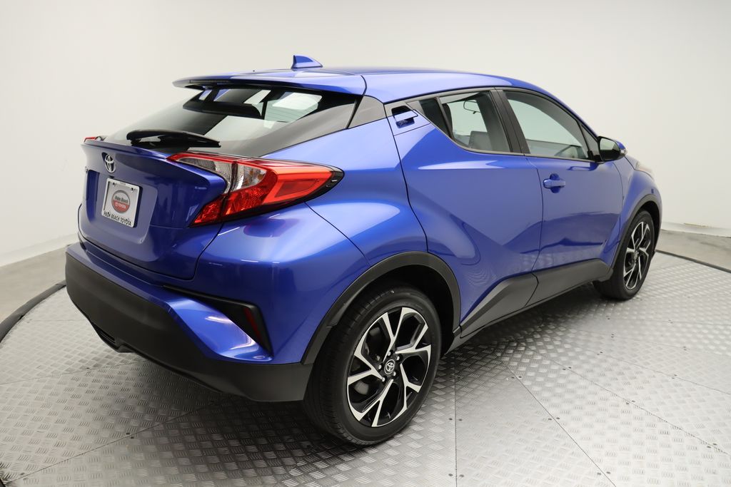 2021 Toyota C-HR LE 8