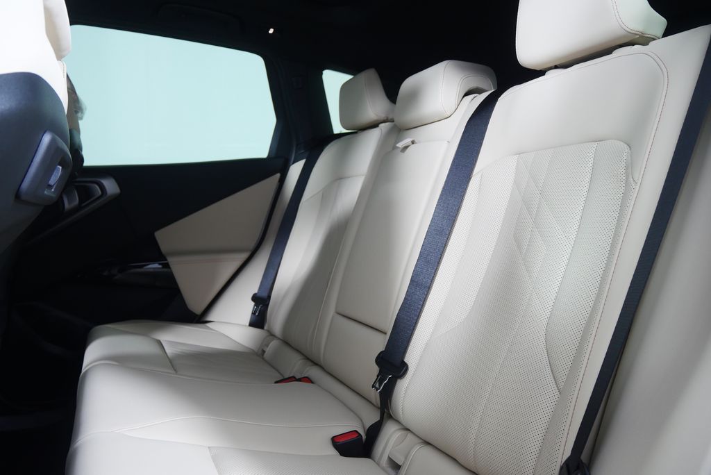 Thumbnail: 2026 BMW X3 - 15