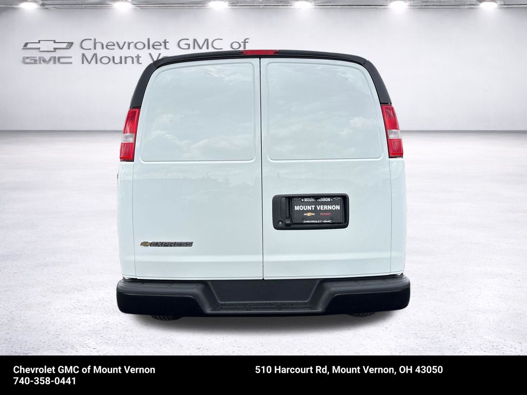 2026 Chevrolet Express 2500 Work Van - Image 4