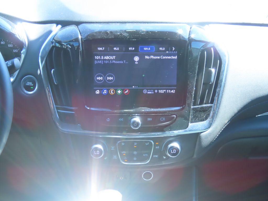 Thumbnail: 2023 Chevrolet Traverse - 8