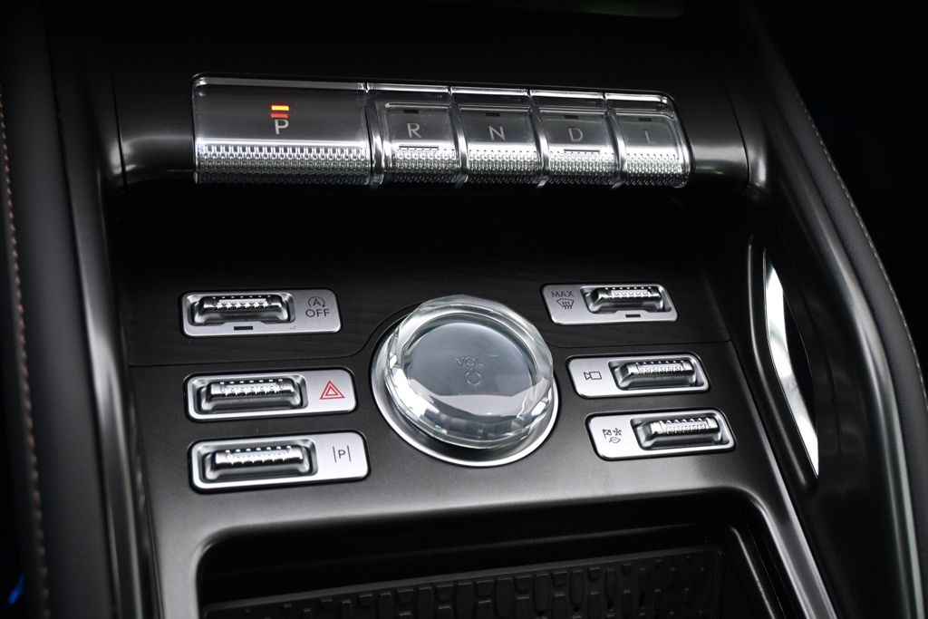 New 2026 Black Lincoln Reserve image 31