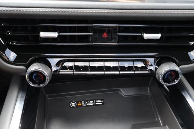 Thumbnail: 2025 Chevrolet Suburban - 29