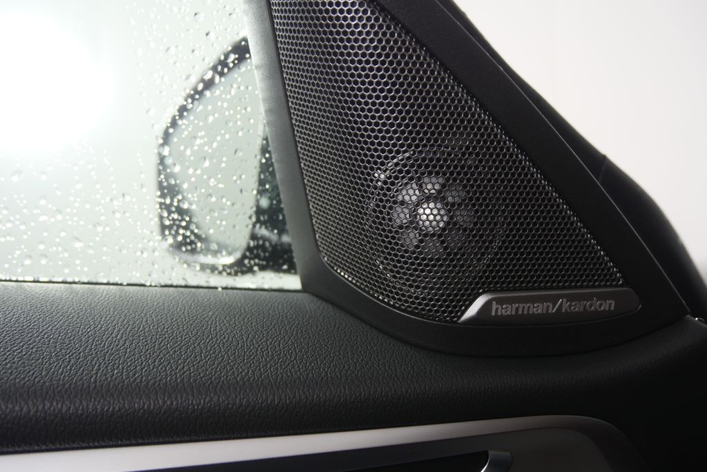 Thumbnail: 2026 BMW i4 - 9