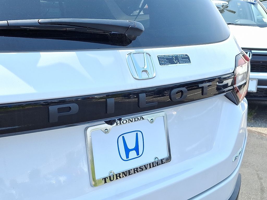 Thumbnail: 2025 Honda Pilot - 11