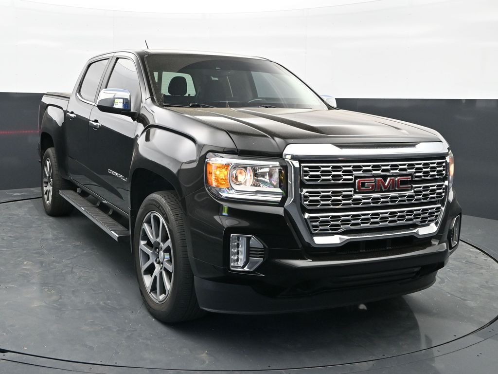 Onyx Black 2022 GMC Canyon Denali Crew Cab RWD Pickup Truck 4X2 8-Speed Automatic