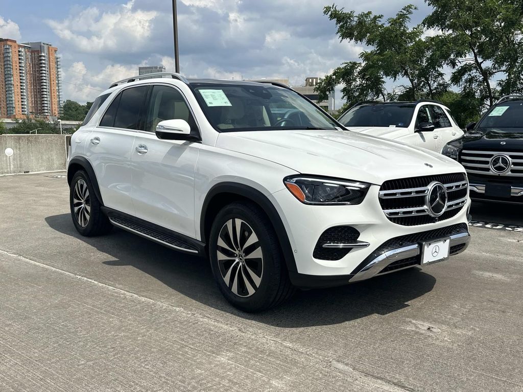 Thumbnail: 2026 Mercedes-Benz GLE - 3