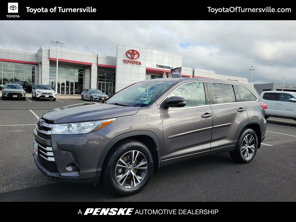 2018 Toyota Highlander LE -
                Turnersville, NJ