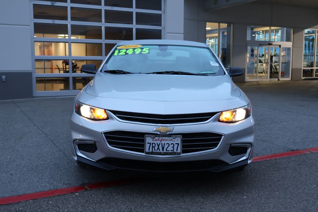 2016 Chevrolet Malibu LS 2