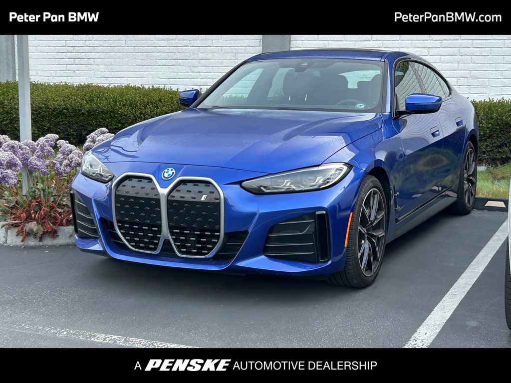Thumbnail: 2023 BMW i4 - 1