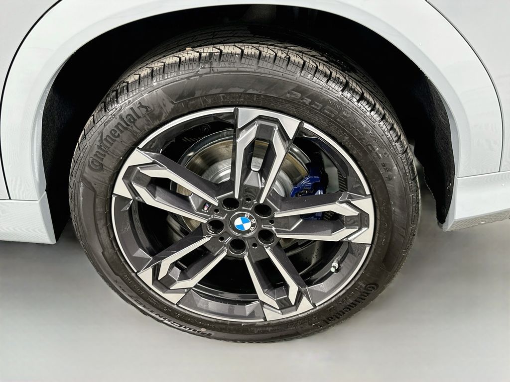 Thumbnail: 2027 BMW X2 - 23
