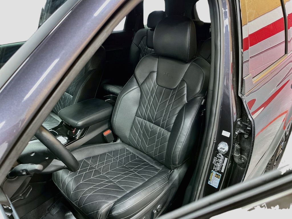 Used 2025 Panthera Metal Kia SX X-Line image 20