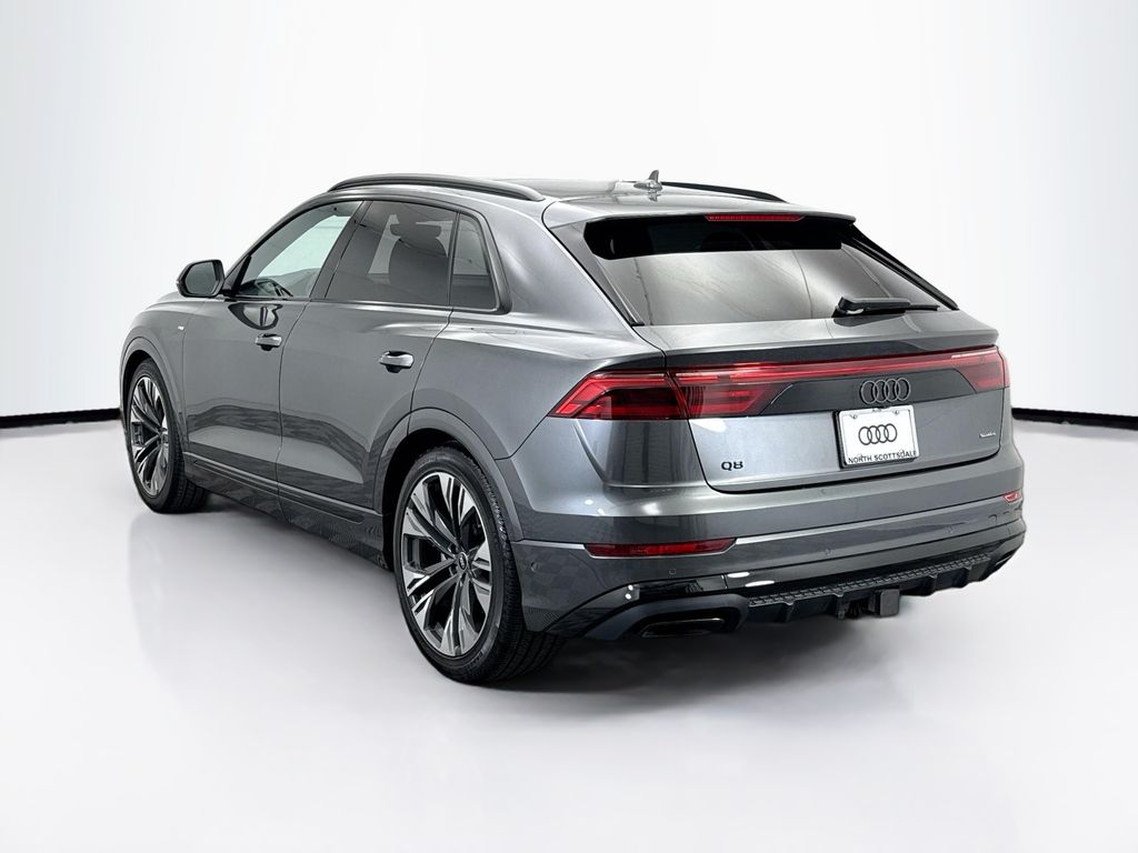 Thumbnail: 2025 Audi Q8 - 7