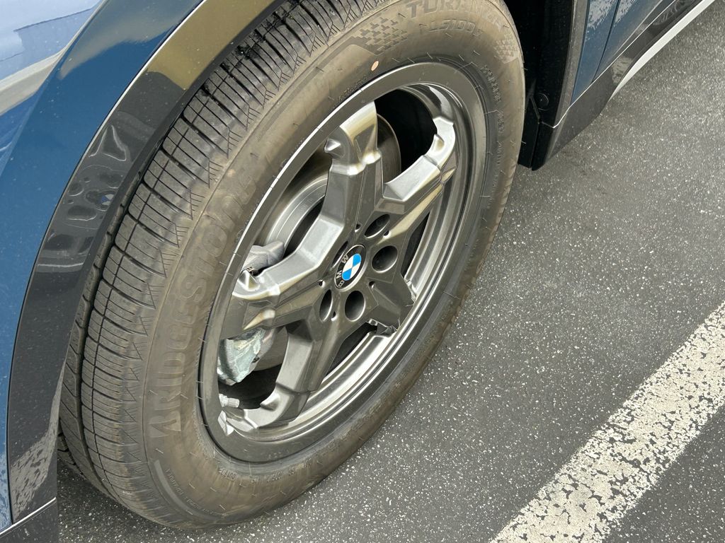 Thumbnail: 2026 BMW X1 - 3