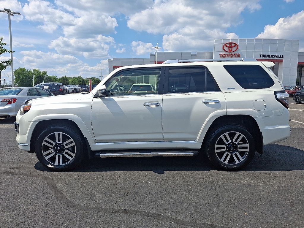 Thumbnail: 2023 Toyota 4Runner - 7