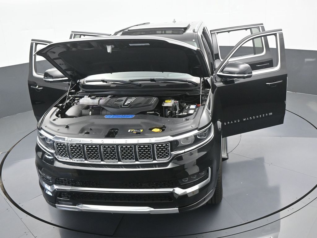 Used 2024 Diamond Black Crystal Pearlcoat Jeep Base image 87